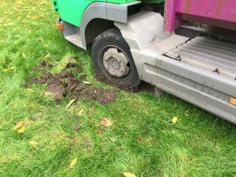 Winching out vehicle stuck in mud